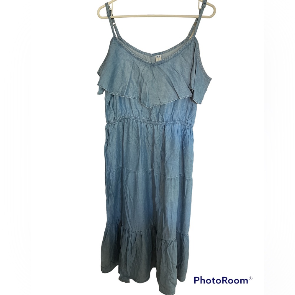 Off-shoulder ruffle dress